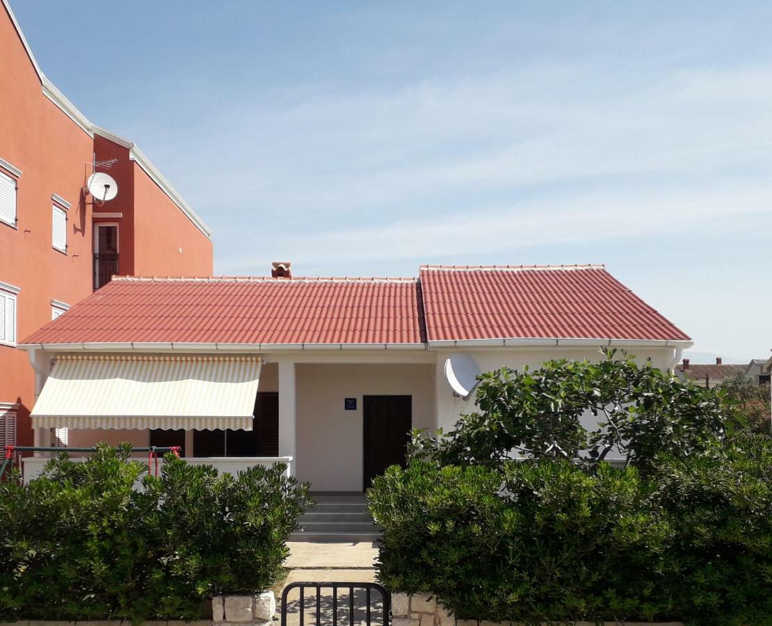 Luce Case de vacanță Povljana